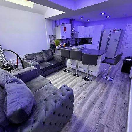 Seven Stars Of Heeley Selly Oak Guest house