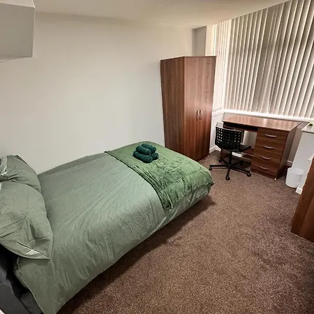 Seven Stars Of Heeley Selly Oak Guest house Birmingham